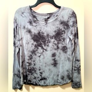 American Eagle ladies long sleeve tee